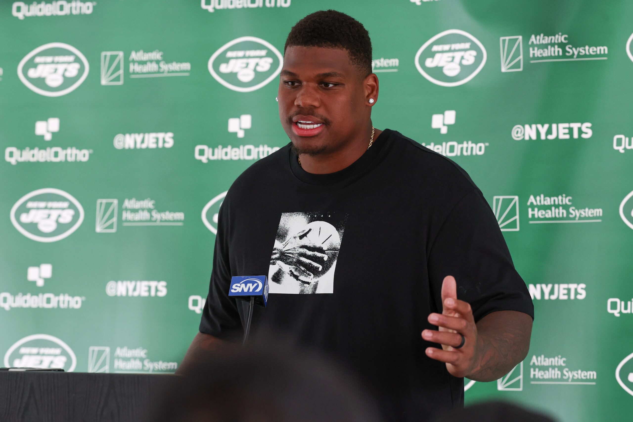 Not time to panic over Jets' Quinnen Williams contract drama