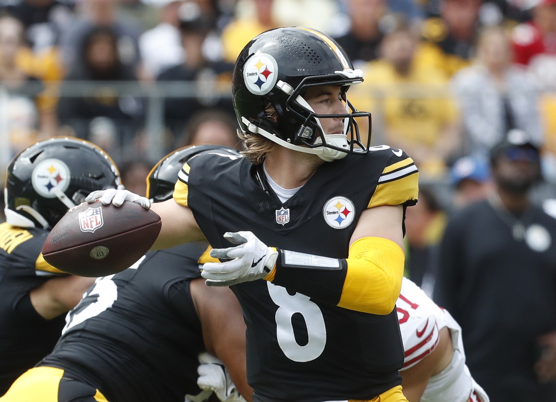 Browns vs. Steelers Predictions, Picks, Odds Today: Kenny Pickett