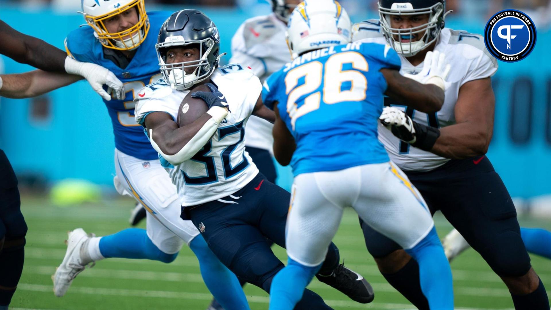 Tennessee Titans place 2 on IR: Derrick Henry, Tyjae Spears only RBs