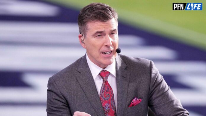 ESPN broadcaster Chris Fowler at the 109th Rose Bowl.