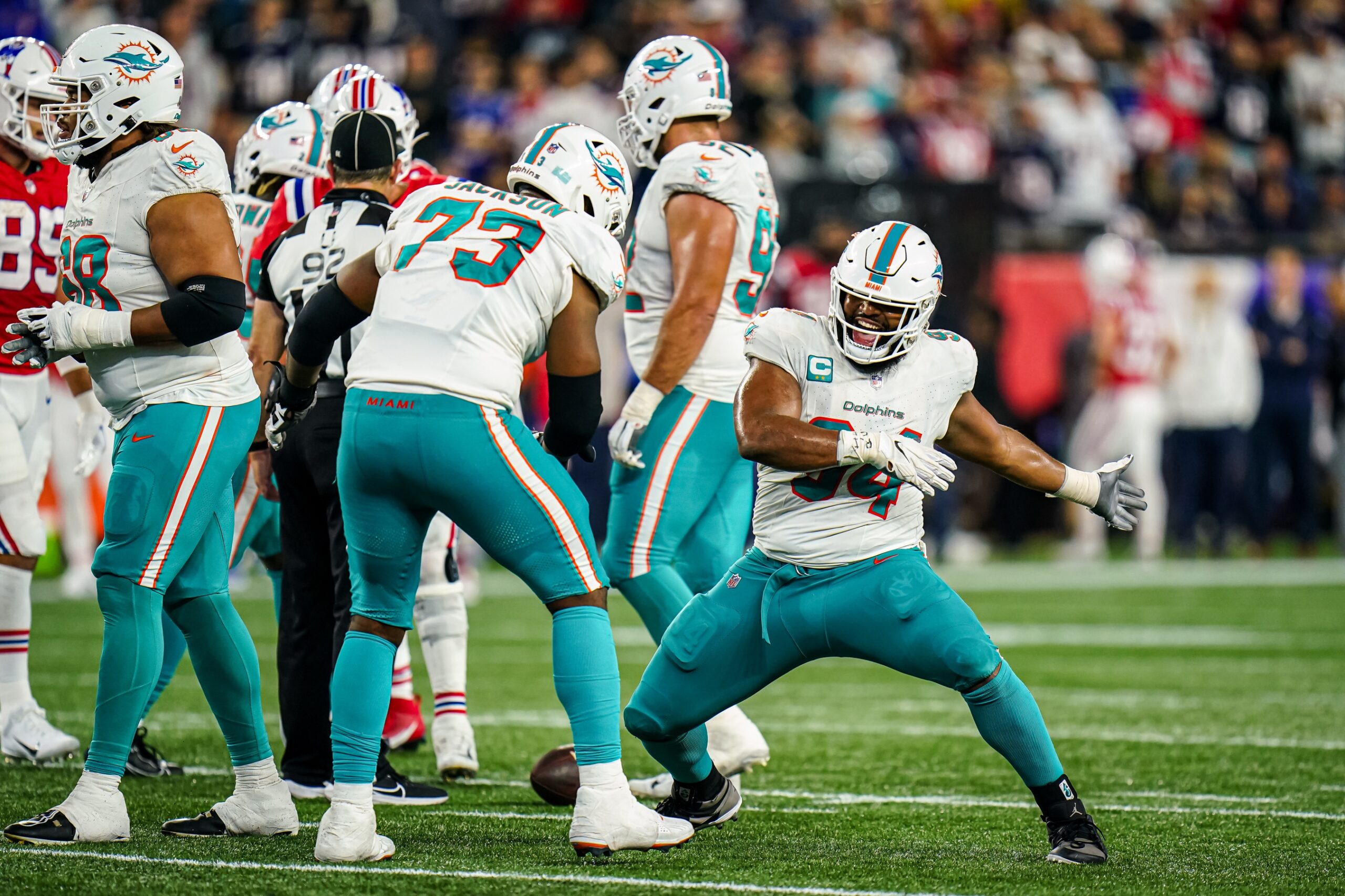 2022 NFL News and Rumors: Miami Dolphins sign veteran offensive tackle  Brandon Shell to practice buffalo bills stitched jersey squad