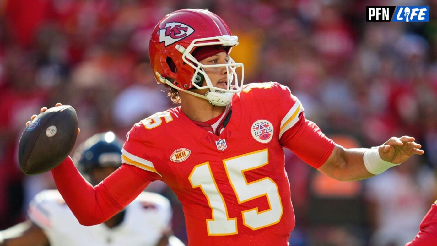 "Greatest of All Time" NFL Fans React to Patrick Mahomes Eclipsing