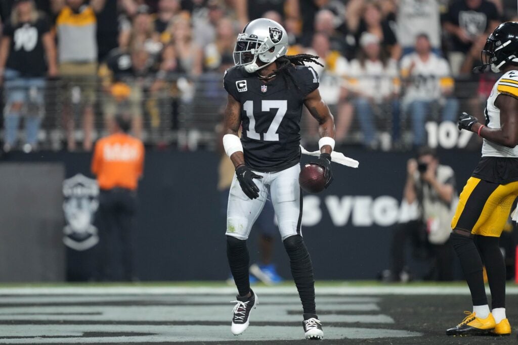 Betting buzz: WR Adams huge reason for Raider Nation optimism