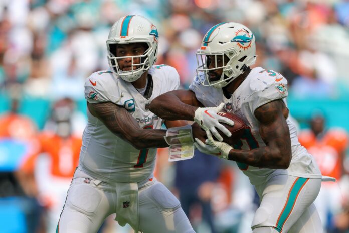 Dolphins vs. Bills Prediction, Picks, Odds Today: Bills Look To Slow Down  Dolphins' Scoring Machine