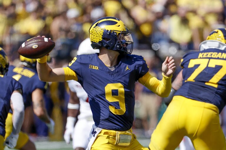 https://static.profootballnetwork.com/wp-content/uploads/2023/09/29164946/Where-Is-J.J.-McCarthy-From-Following-the-Michigan-QBs-Path-to-Ann-Arbor-768x512.jpg