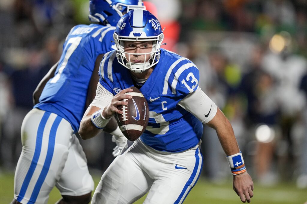 Riley Leonard injury update: Duke QB exits game vs. FSU with ankle injury -  DraftKings Network