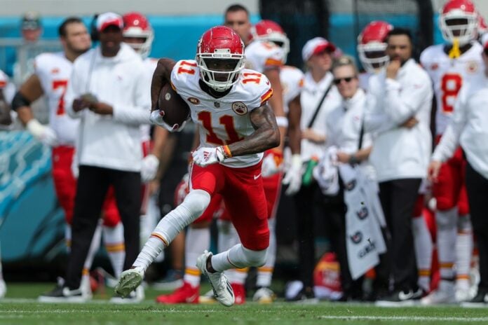 Kansas City Chiefs WR Marquez Valdes-Scantling (11) runs with the ball against the New York Jets.