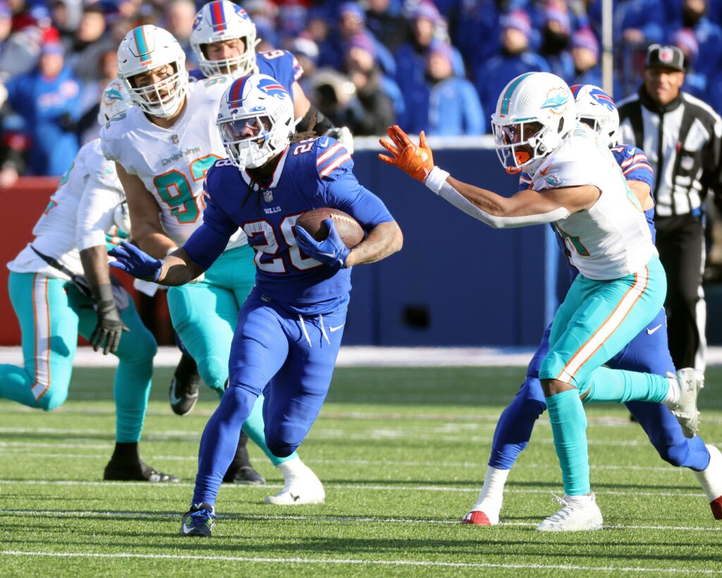 Buffalo Bills running back James Cook's first TD of 2023 comes via