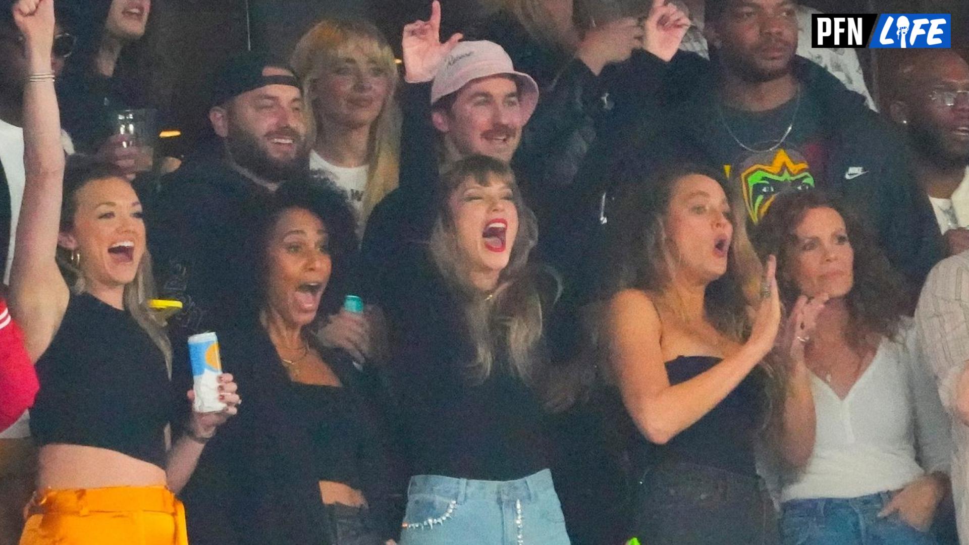 Taylor Swift Cheers on Travis Kelce at Chiefs-Jets