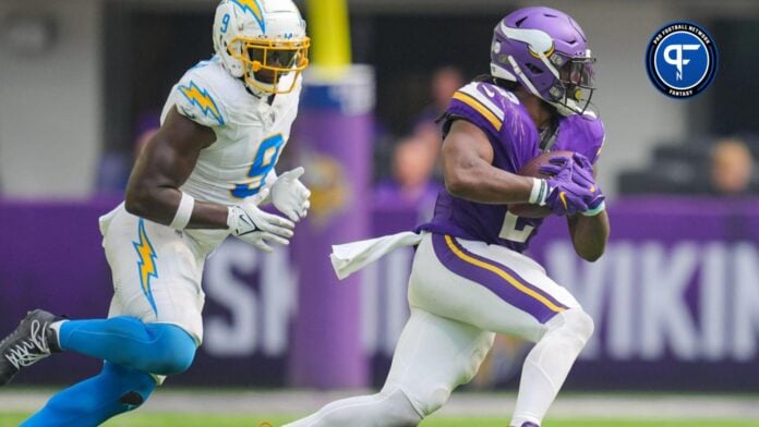 Minnesota Vikings running back Alexander Mattison (2) rushes