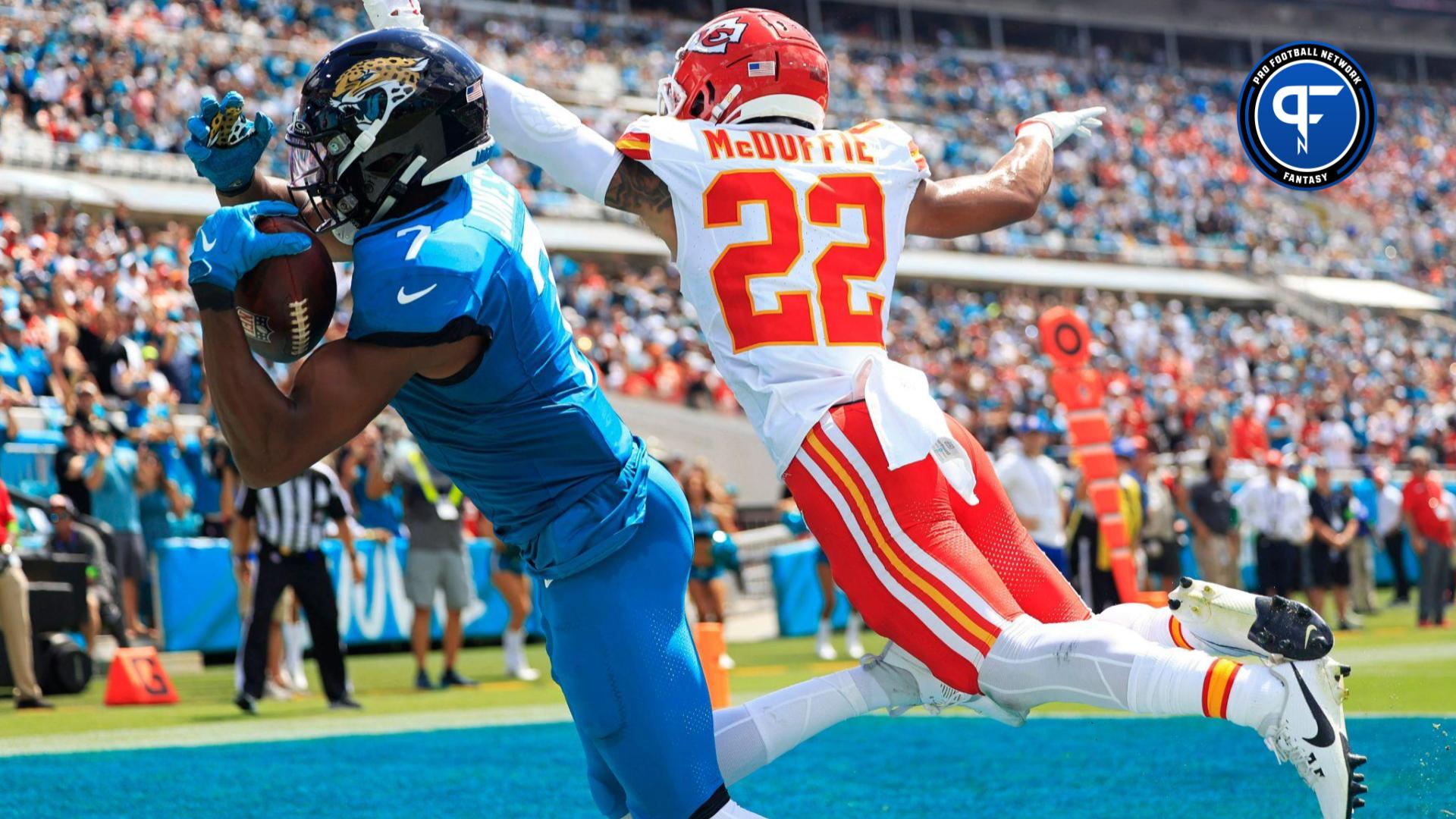 Wide Receiver Zay Jones is A Reliable Force for the Jaguars