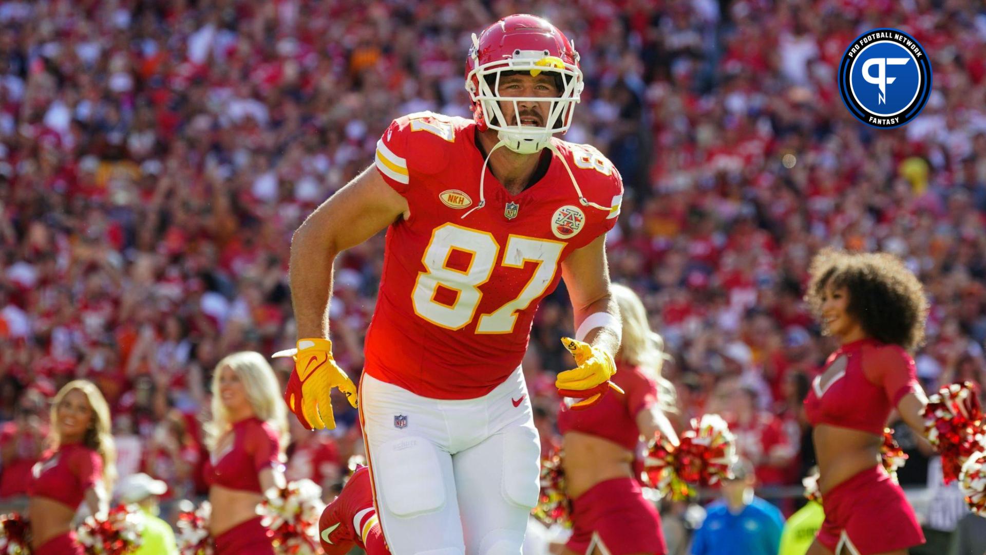 Kansas City Chiefs tight end Travis Kelce (87) against the Las