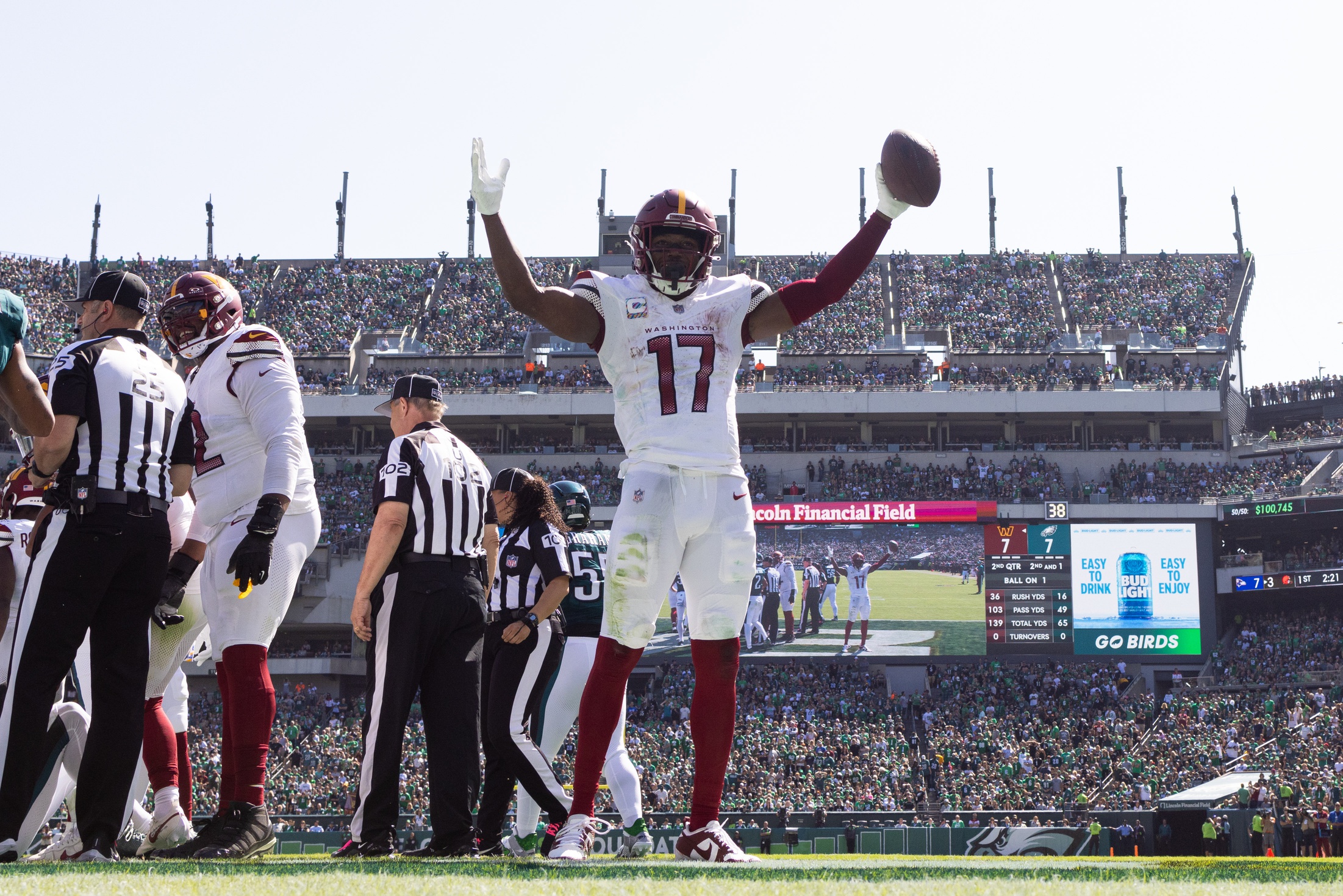 DeAndre Hopkins has resurgent performance in Texans' win over Raiders