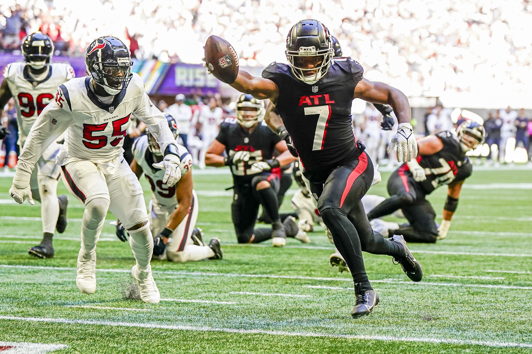 Falcons vs. Panthers prediction: Back Atlanta as a small road favorite on  TNF