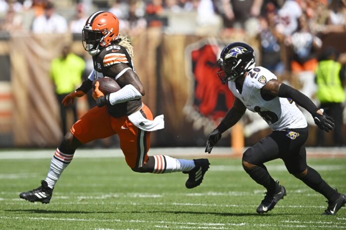 Cleveland Browns TE David Njoku burn injuries household accident