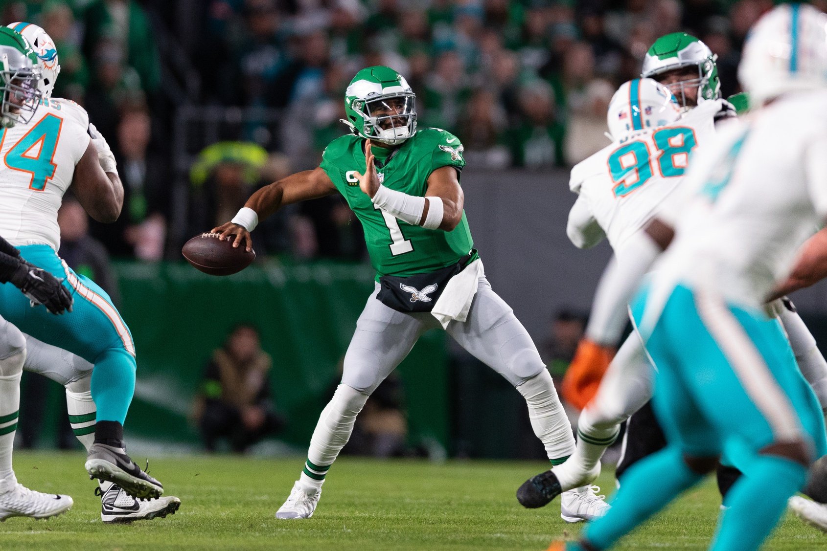 Jalen Hurts injury update: Eagles QB injury update ahead of Wild Card  weekend - DraftKings Network