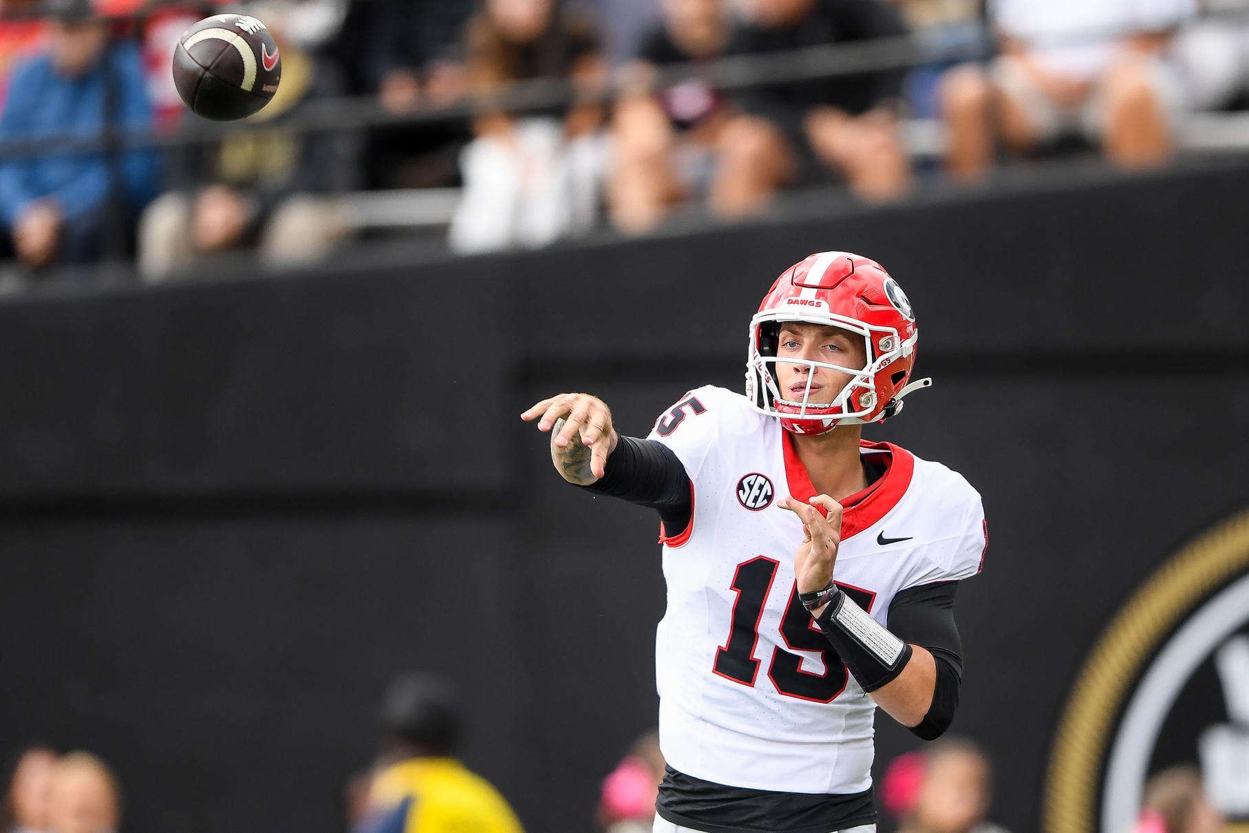 Georgia Bulldogs quarterback Carson Beck (15) throws a pass against the Vanderbilt Commodores during the second half at FirstBank Stadium.