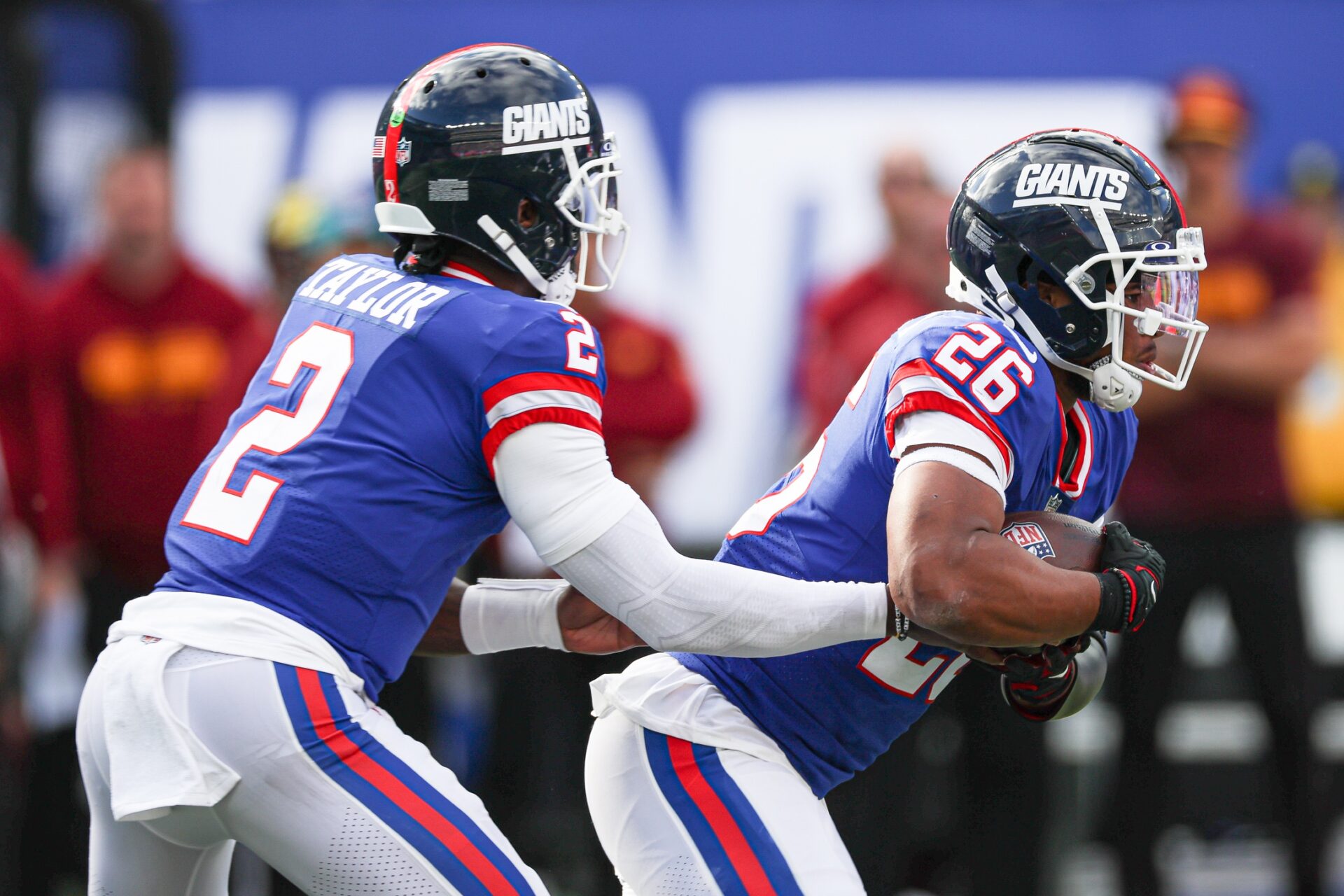 Jets vs. Giants Prediction, Picks, Odds Today: Can Saquon Barkley Run