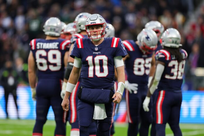New England Patriots QB Mac Jones (10) during the game against the Indianapolis Colts.