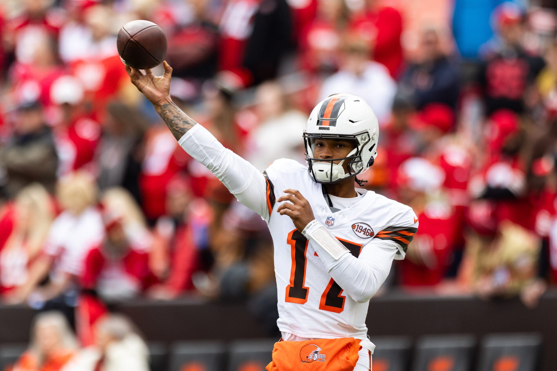 Cleveland Browns quarterback Dorian Thompson-Robinson (17) throws the ball during warm ups before the game against the San Francisco 49ers at Cleveland Browns Stadium.