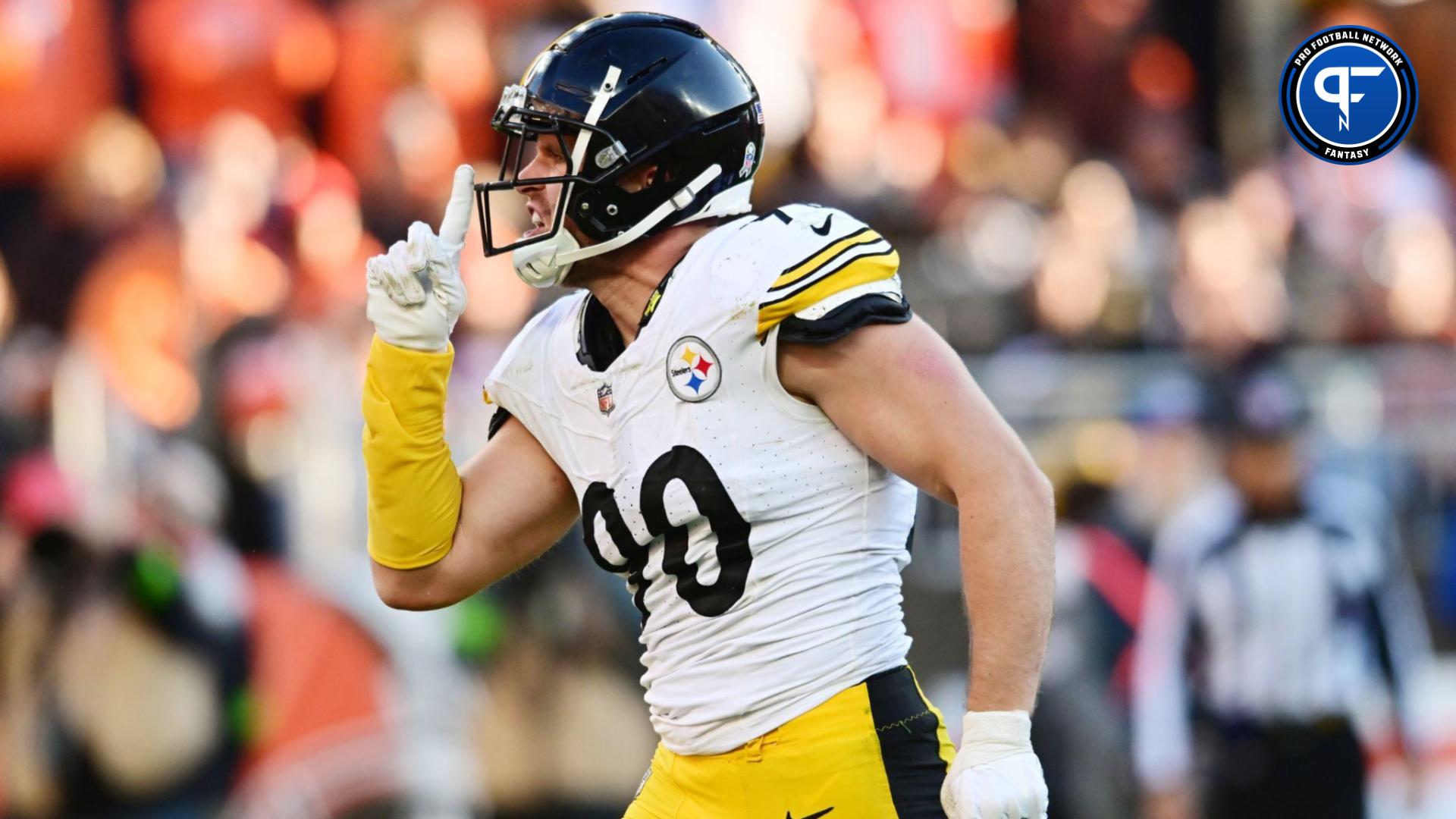 T.J. Watt (90) celebrates after a sack during the second half against the Cleveland Browns at Cleveland Browns Stadium.