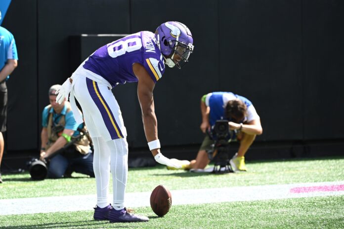 Vikings WR Justin Jefferson (hamstring) to miss next 4 games - ESPN