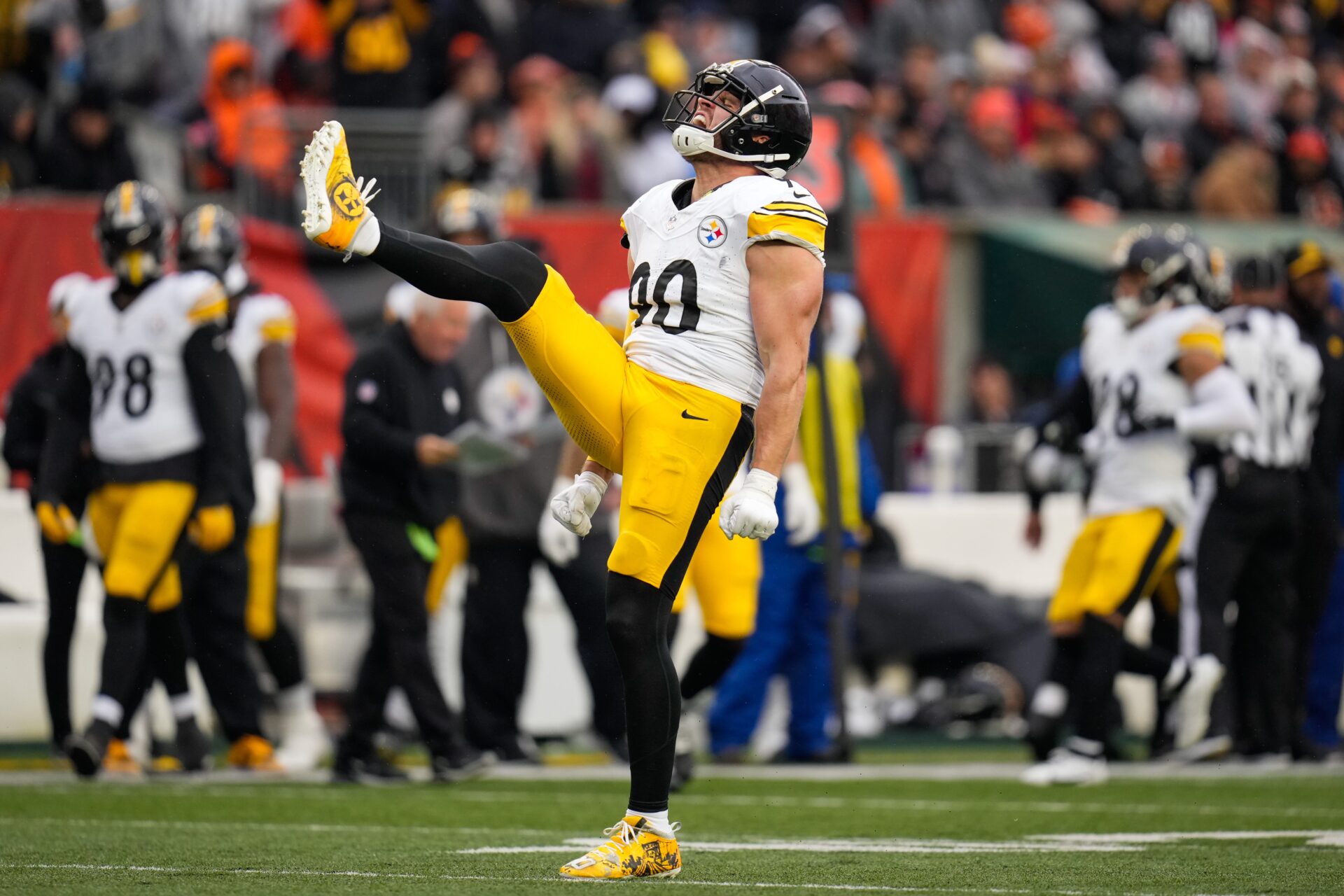 Pittsburgh Steelers linebacker T.J. Watt (90) celebrates after sacking Cincinnati Bengals quarterback Jake Browning (6) in the in the fourth quarter of the NFL Week 12 game between the Cincinnati Bengals and the Pittsburgh Steelers at Paycor Stadium in Cincinnati on Sunday, Nov. 26, 2023. The Steelers took a 16-10 win over the Bengals in Cincinnati.