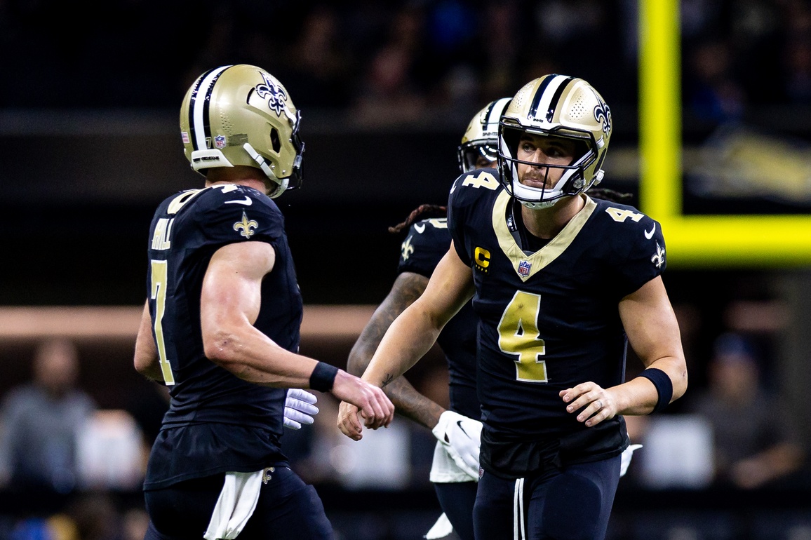 Derek Carr Injury Update: Latest News Surrounding The Saints QB