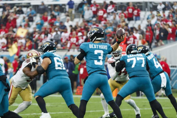 Jacksonville Jaguars quarterback C.J. Beathard (3) throws a pass against the San Francisco 49ers during the fourth quarter at EverBank Stadium.