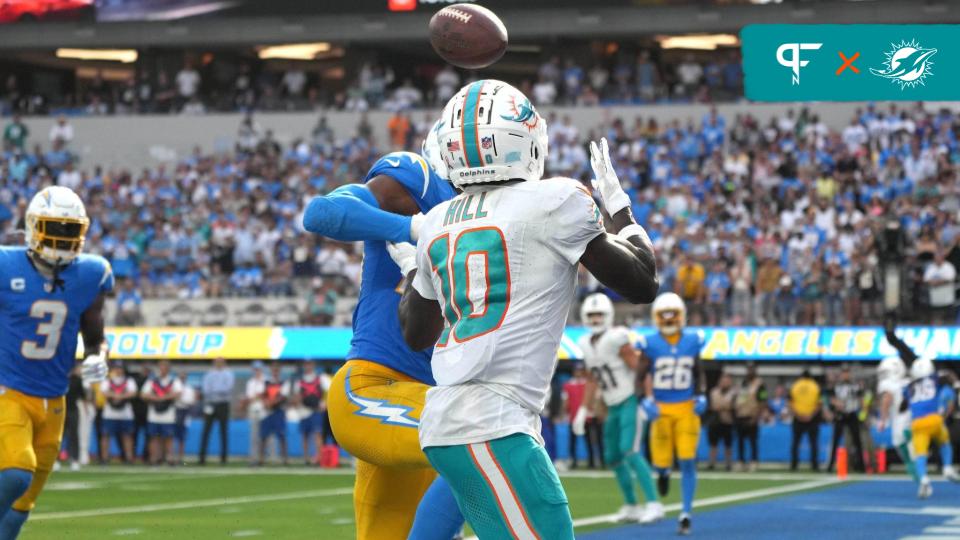 Miami Dolphins WR Tyreek Hill (10) makes a touchdown catch against the Los Angeles Chargers.
