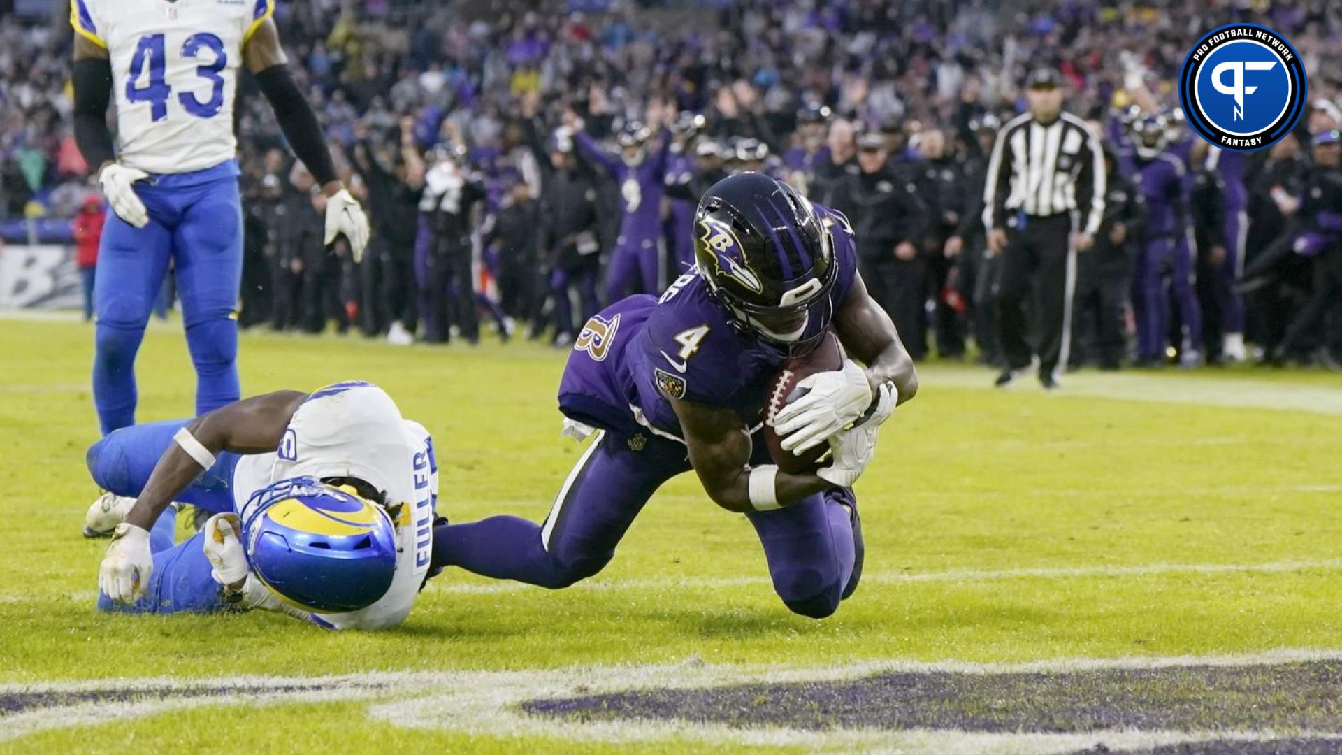 Baltimore Ravens WR Zay Flowers (4) catches a TD pass against the Los Angeles Rams.