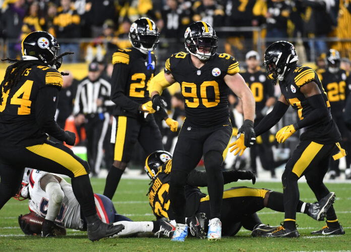 https://static.profootballnetwork.com/wp-content/uploads/2023/12/12213303/pittsburgh-steelers-playoff-scenarios-chances-week-15-2023-696x501.jpg