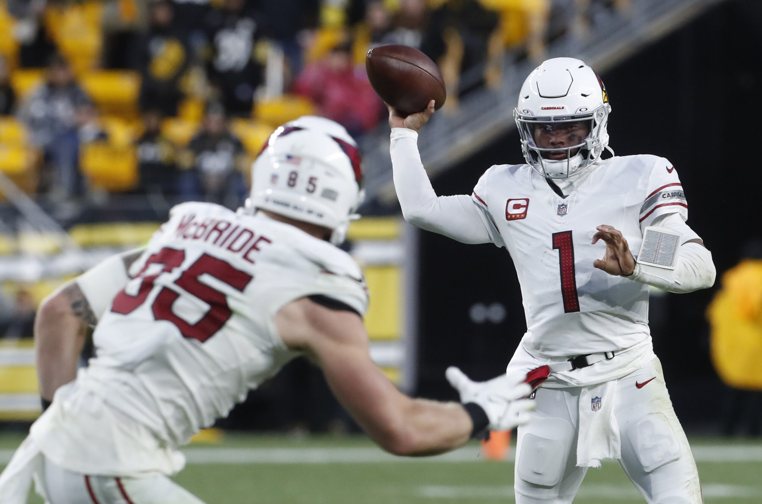 Cardinals vs. Eagles predictions, odds, injury news for Sunday's game