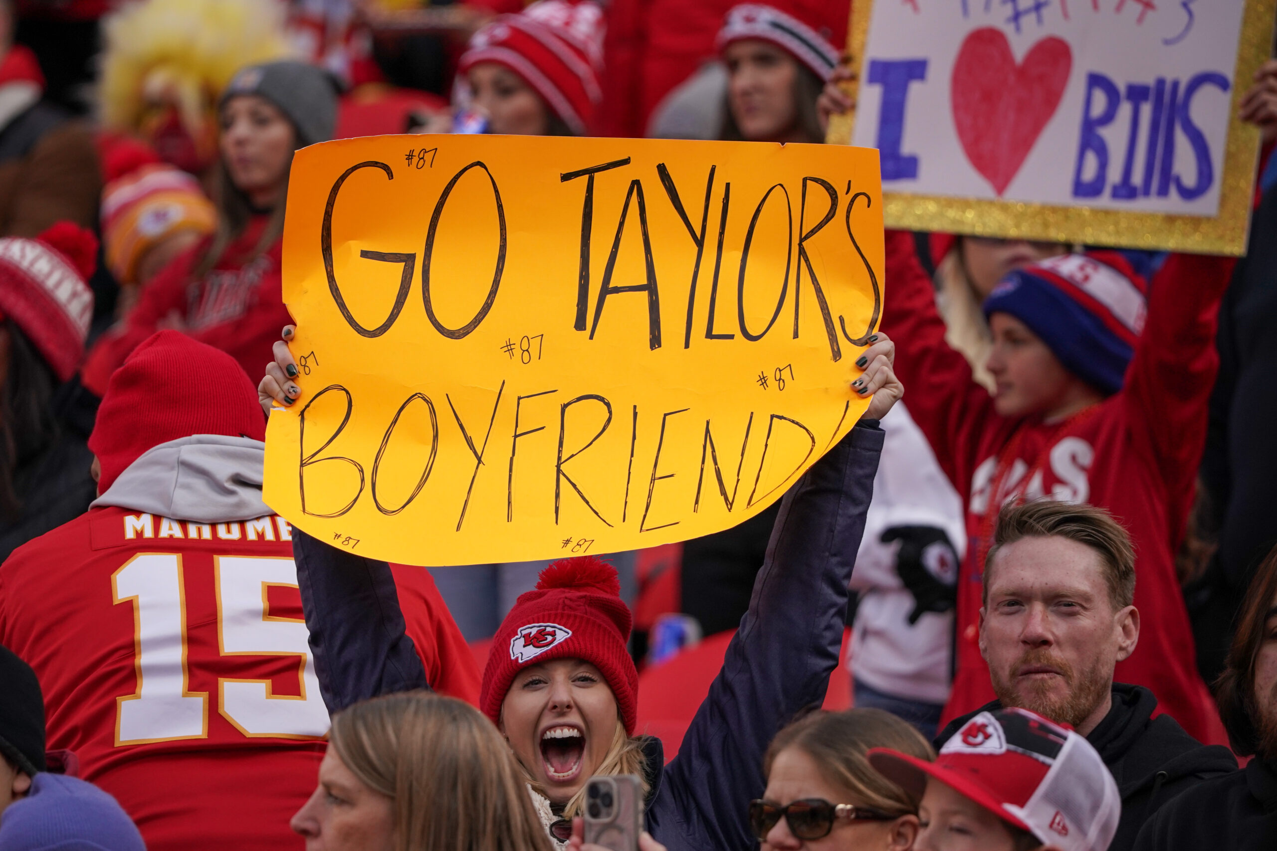 Taylor Swift at Gillette Stadium for Patriots-Chiefs game