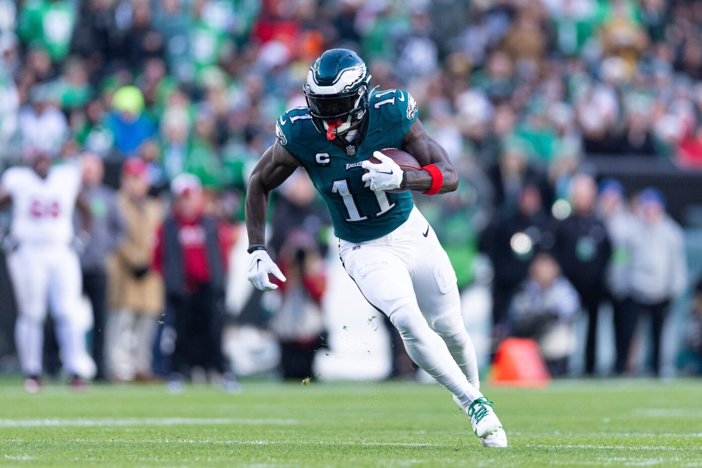 A.J. Brown Injury Update Eagles WR’s Status for Monday’s Playoff Game