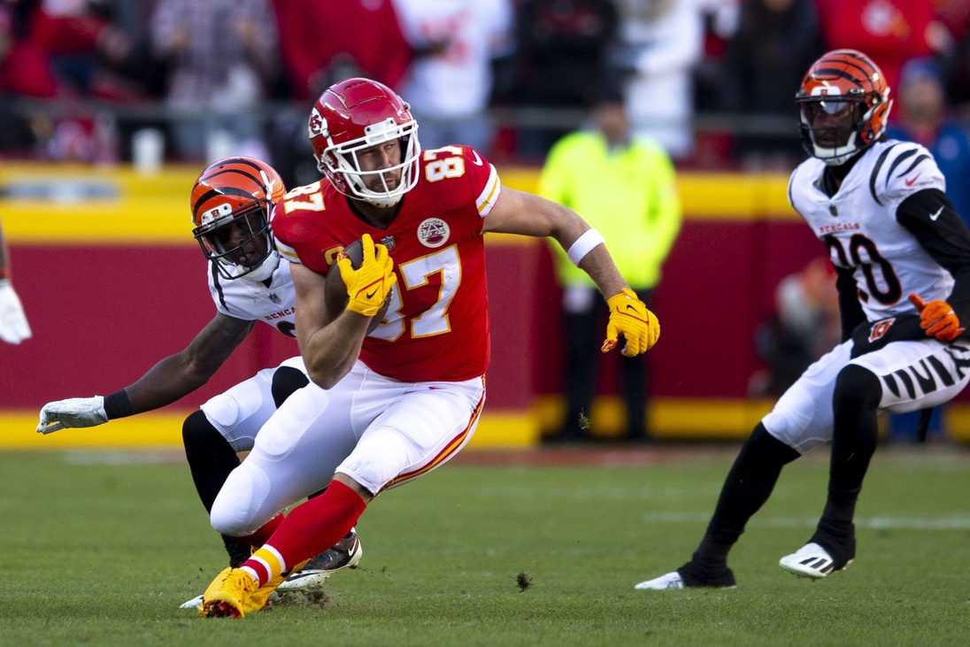 Travis Kelce Record: Will The Chiefs Tight End Break Jerry Rice’s ...