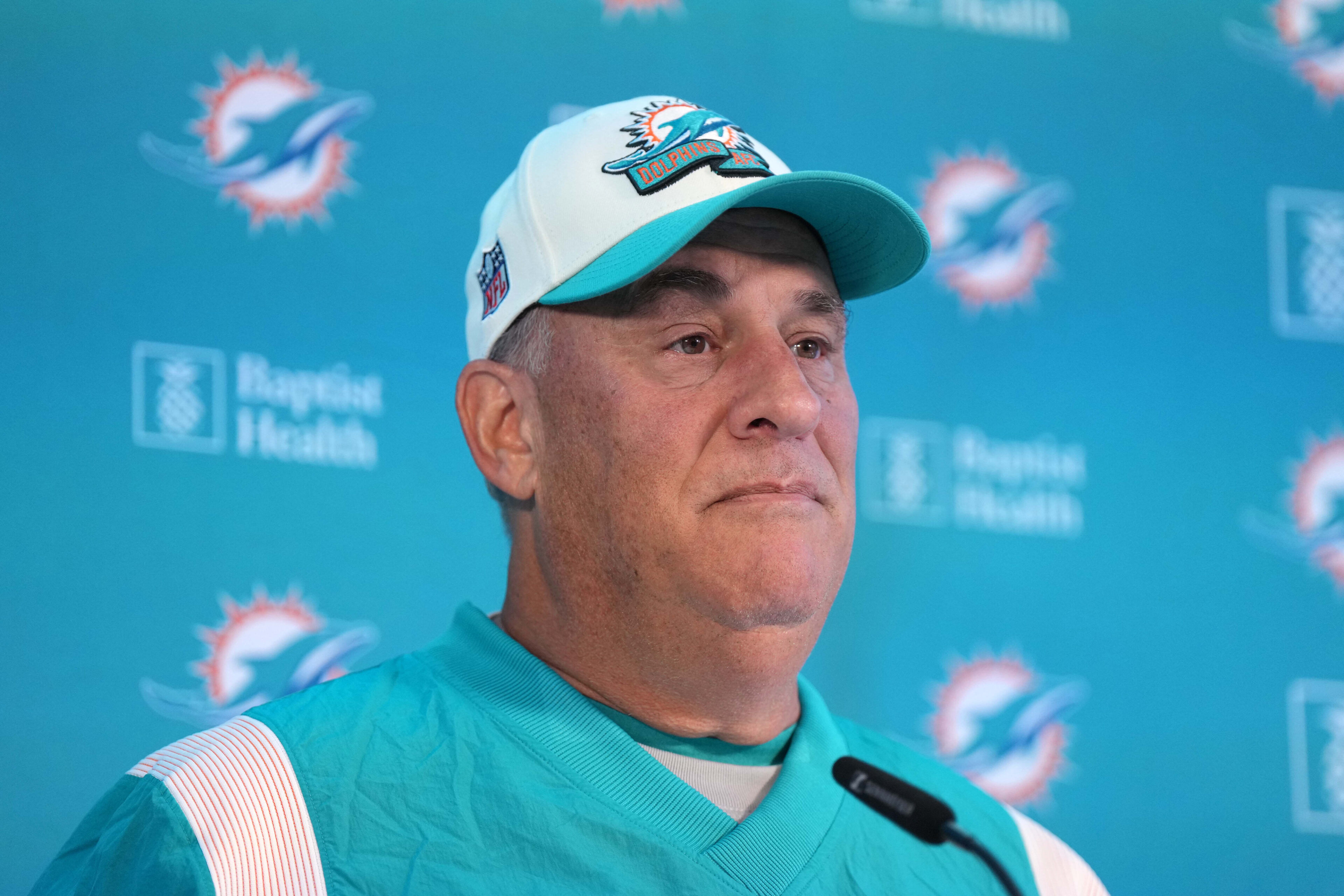 Nick Sirianni Tabs Former Dolphins Coordinator Vic Fangio To Lead Defense