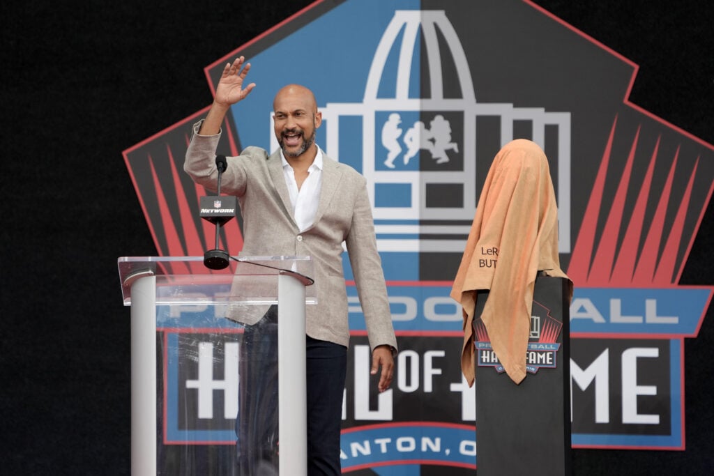 Who’s The 2024 NFL Honors Host? Award Presenters And More