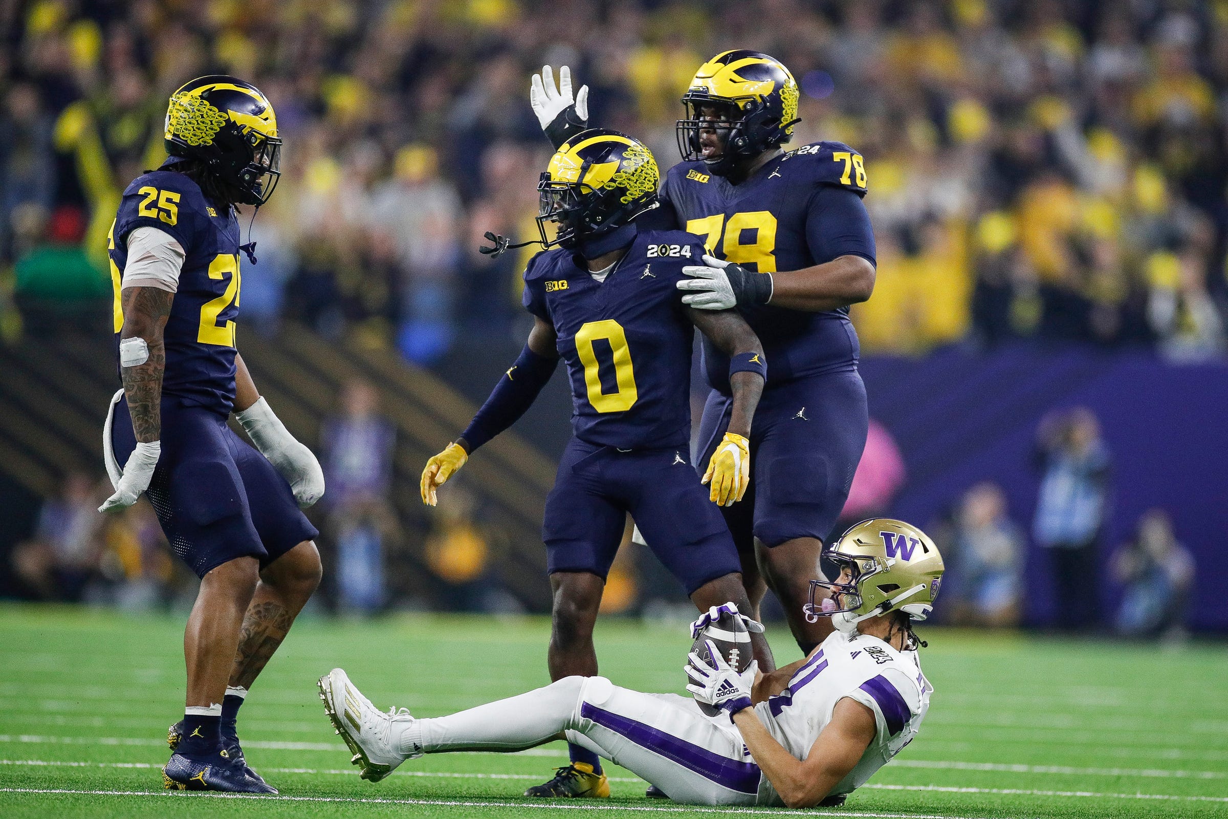 Indianapolis Colts 7-Round 2024 NFL Mock Draft: Brian Thomas Jr. To ...