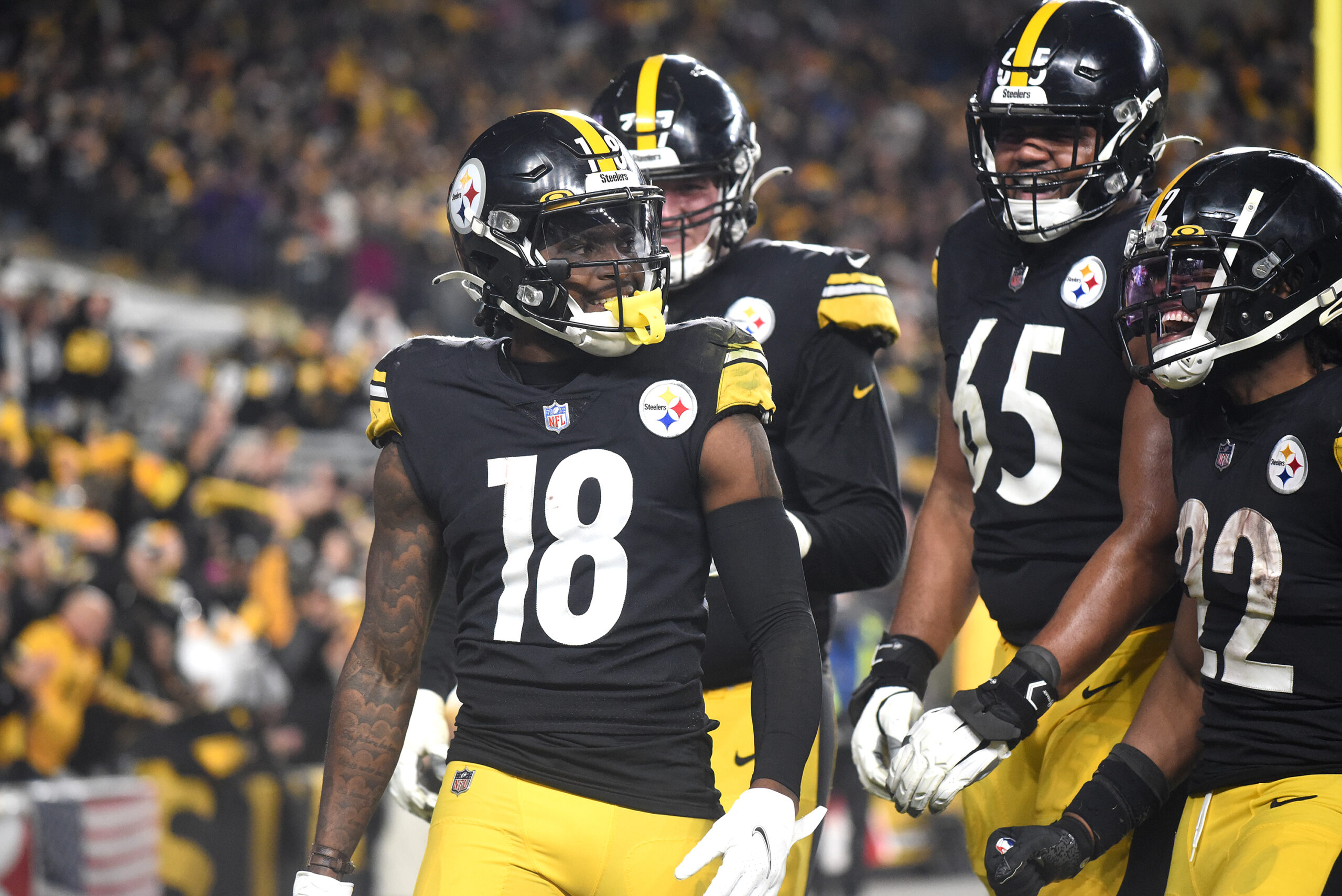 Steelers Listening to Trade Calls for Receiver Diontae Johnson