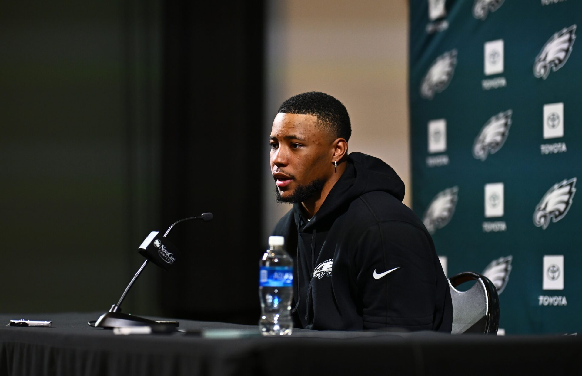 Saquon Barkley Sets Franchise Record with 255 Rushing Yards in Eagles' Victory