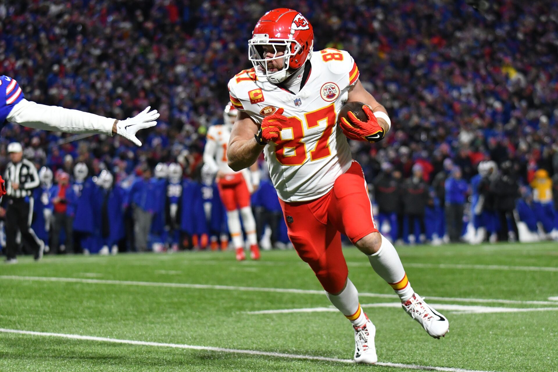 Kansas City Chiefs News, March 22: Travis Kelce Attempts To Lure Aaron  Donald Out of Retirement, Kansas City's Latest Addition at Tight End, and  More