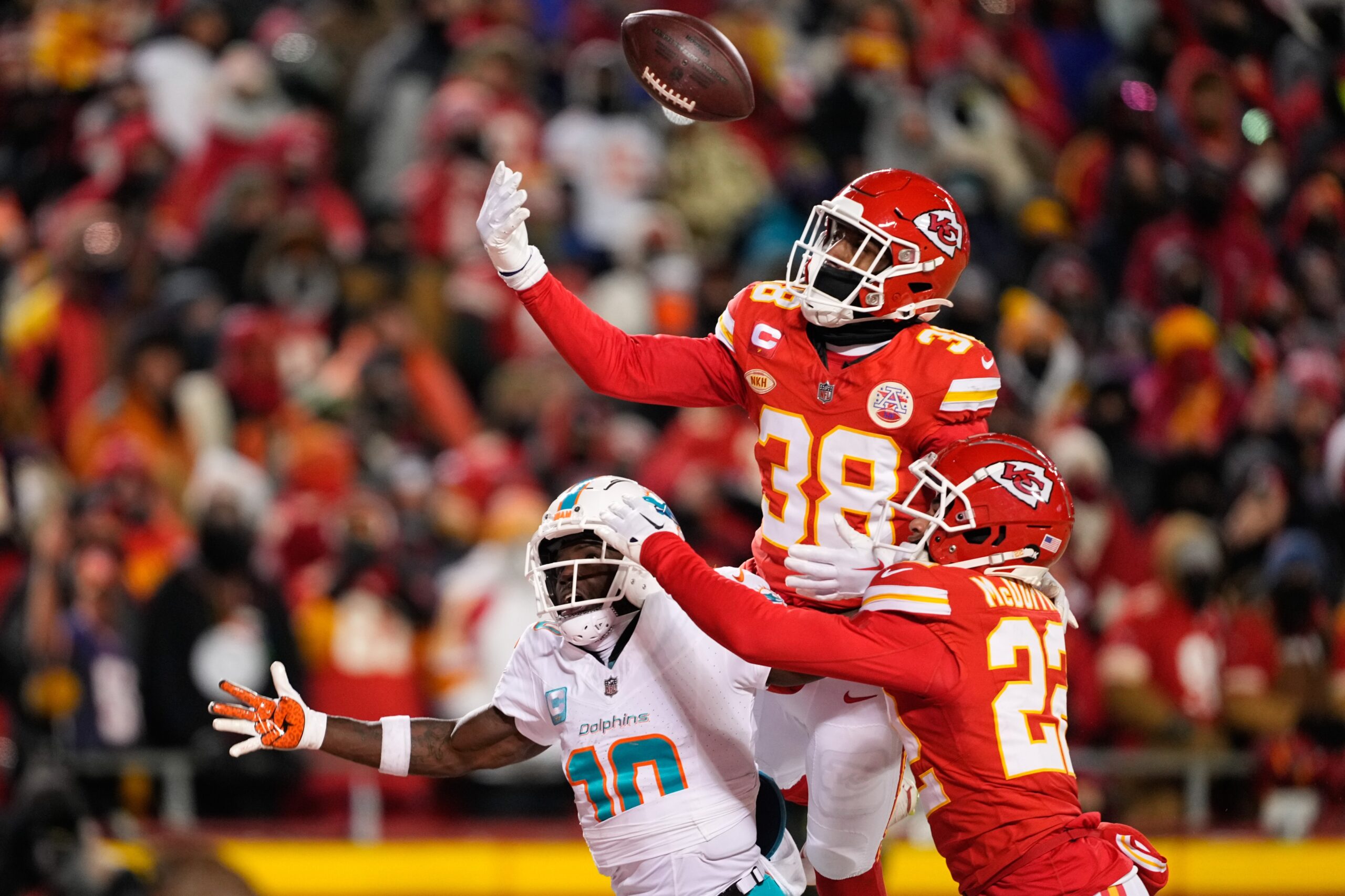 L’Jarius Sneed Trade Grades: Titans Are Betting Big On Former Chiefs CB