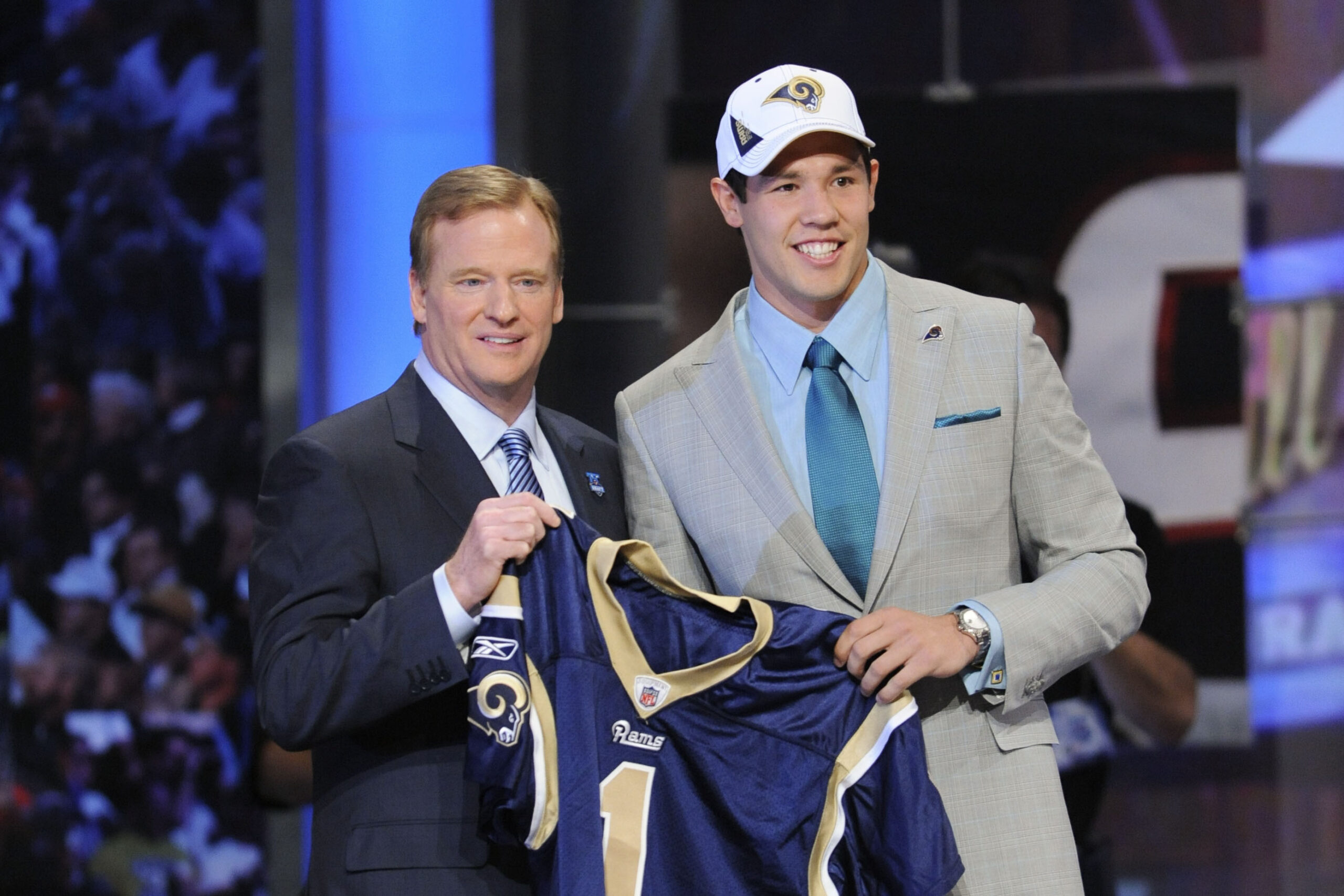 NFL Rookie Salary (Updated 2024) How Much Do NFL Draft Picks Get Paid?