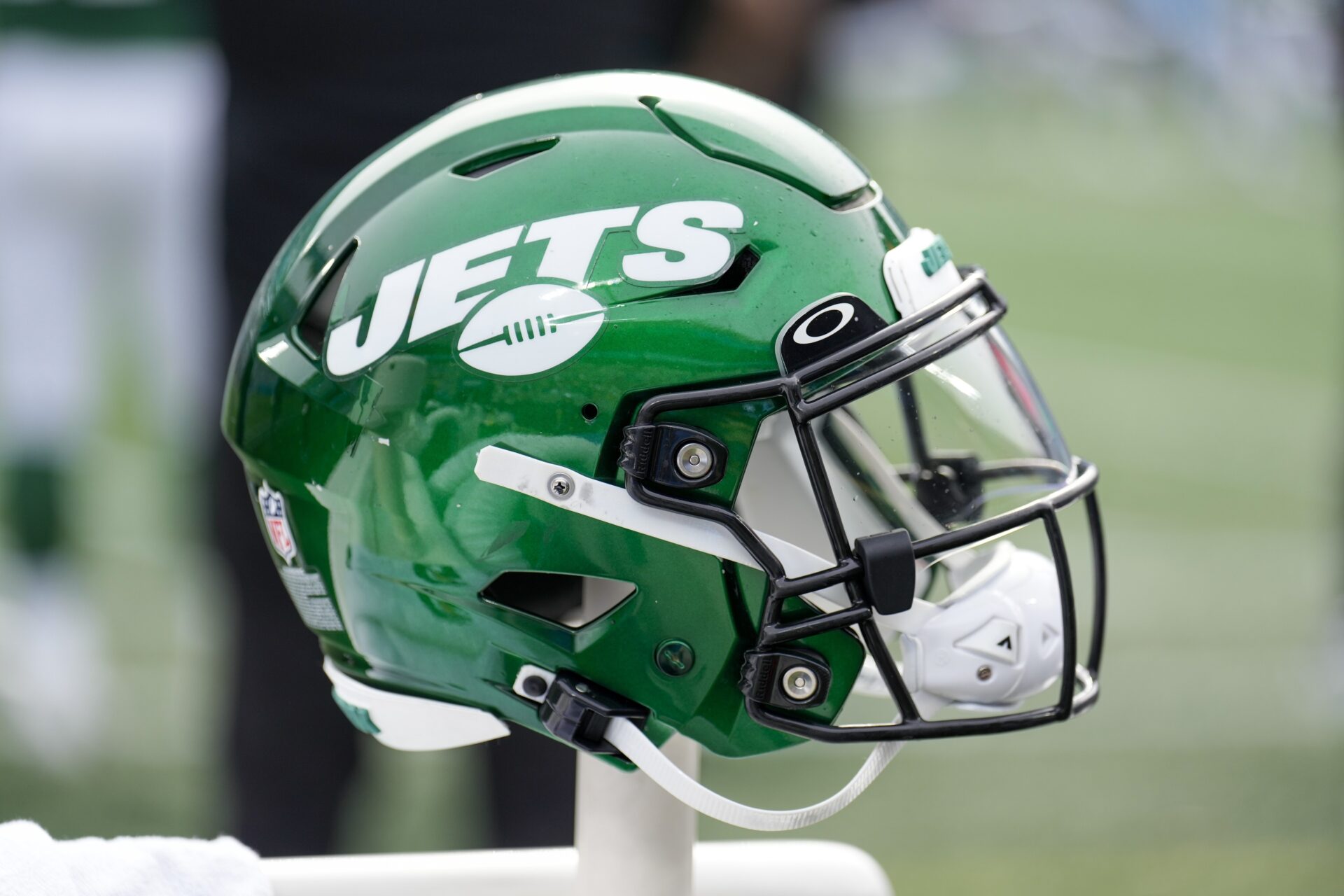 A New Look in New York: Jets Debut Redesigned Uniforms for 2024
