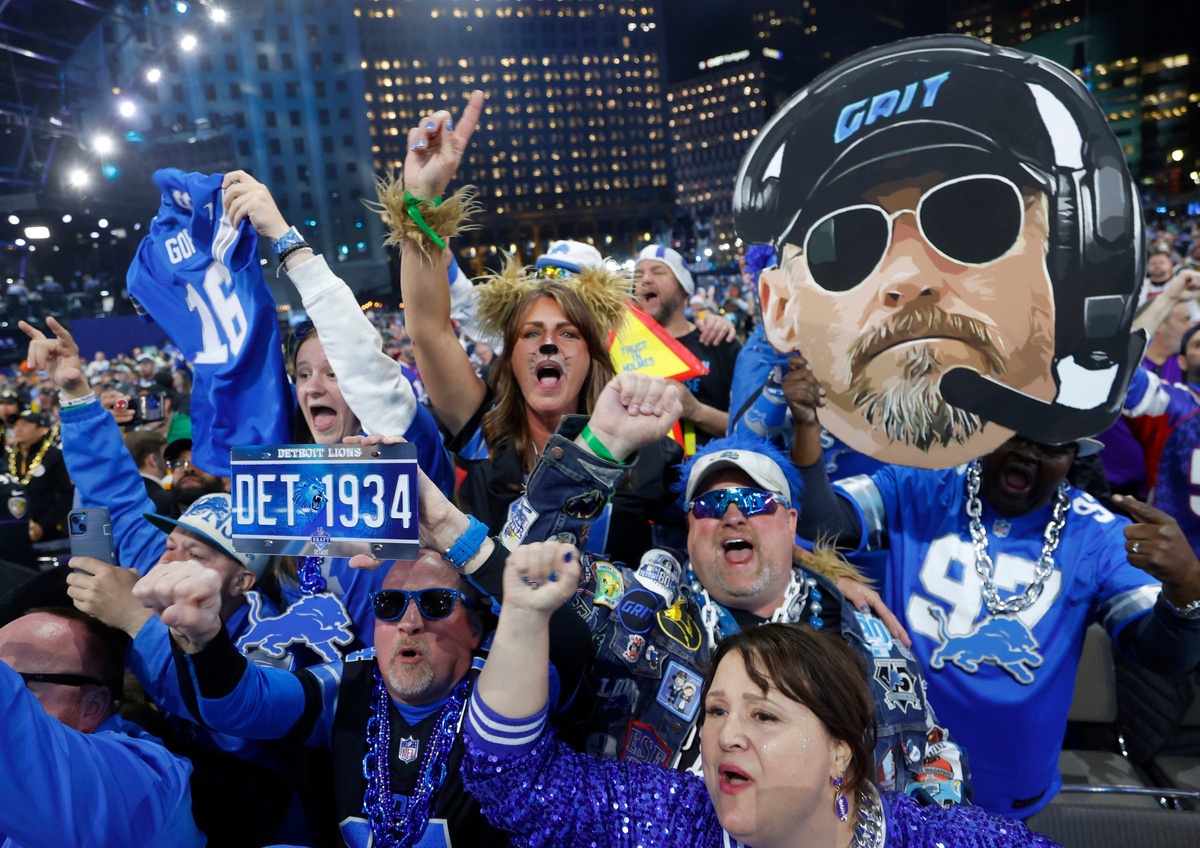 Nfl Draft Attendance Record Detroit Shatters Expectations With 700000 Fans In Attendance