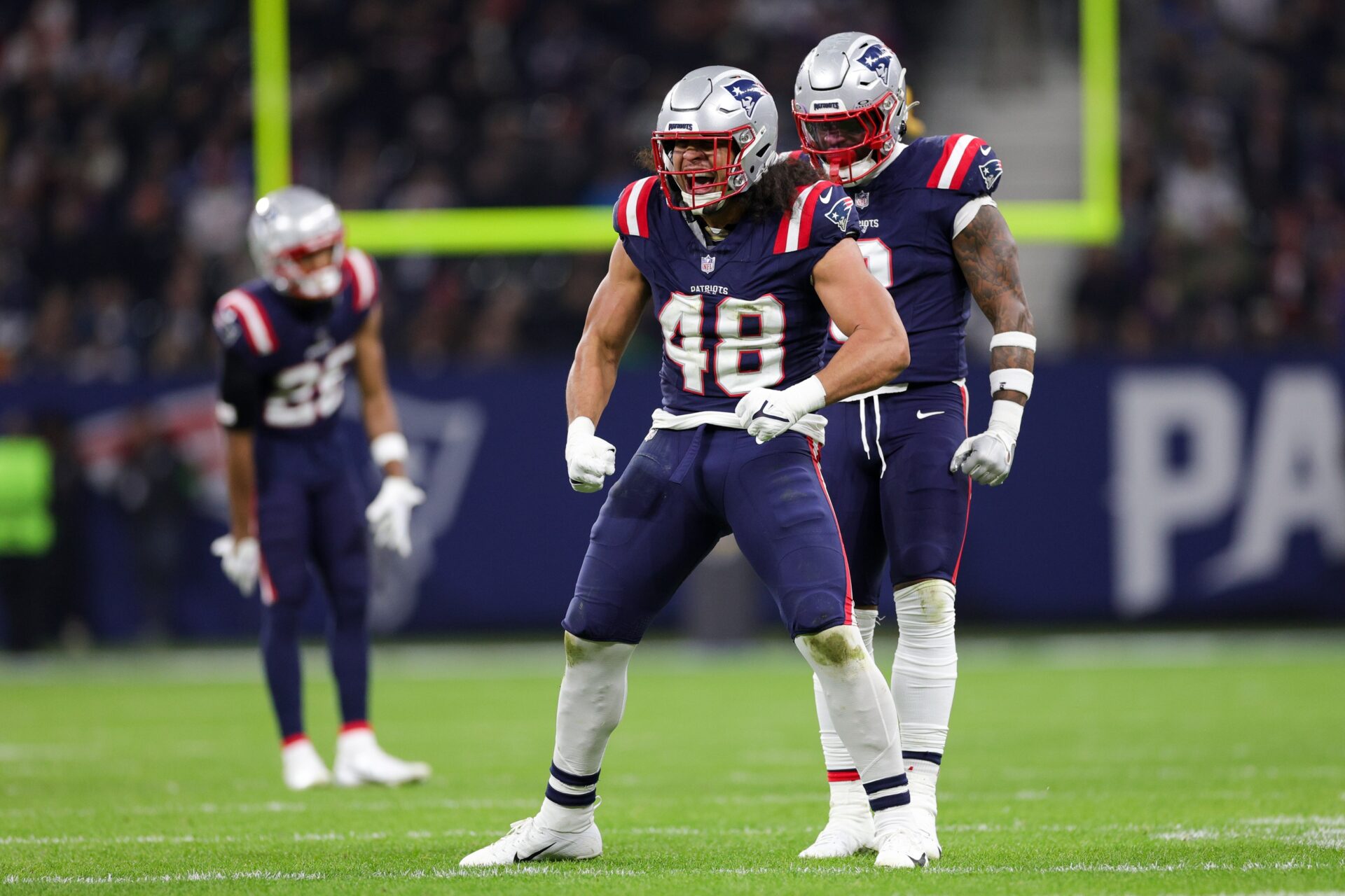 Jahlani Tavai Contract Details: Why Patriots Were Wise To Extend ...