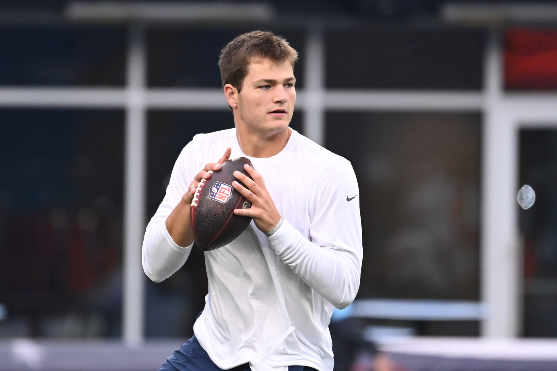 Top Players To Watch in Tonight's Eagles vs. Patriots Preseason Game