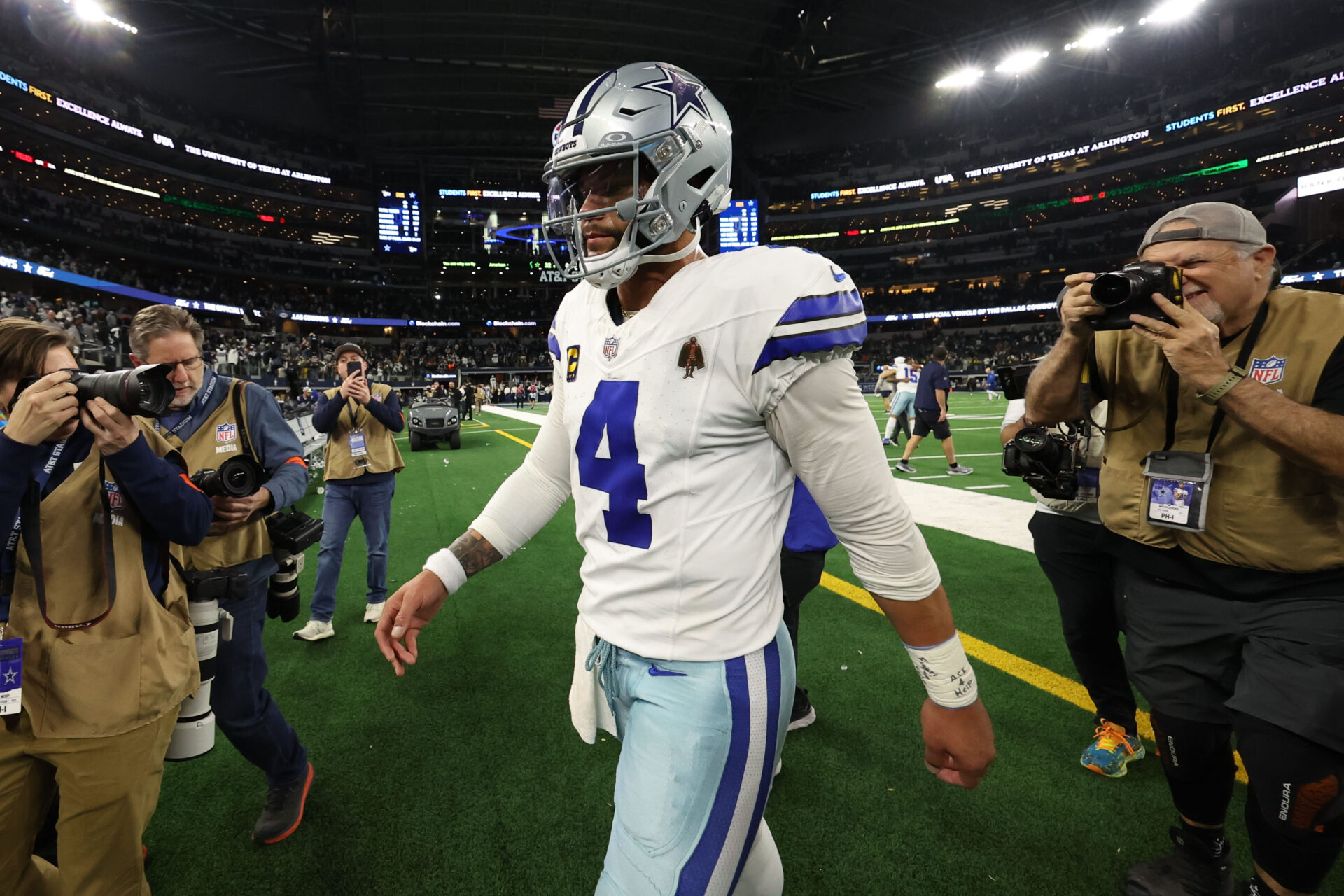 Is Dak Prescott Playing Tonight? Update on Status of Dallas Cowboys